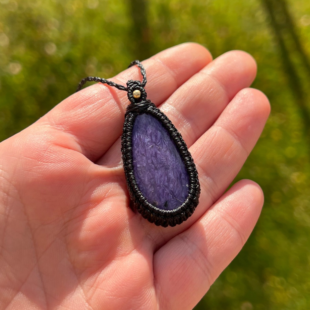 Charoit Kette PURE HARMONY Milu Arts and Macrame