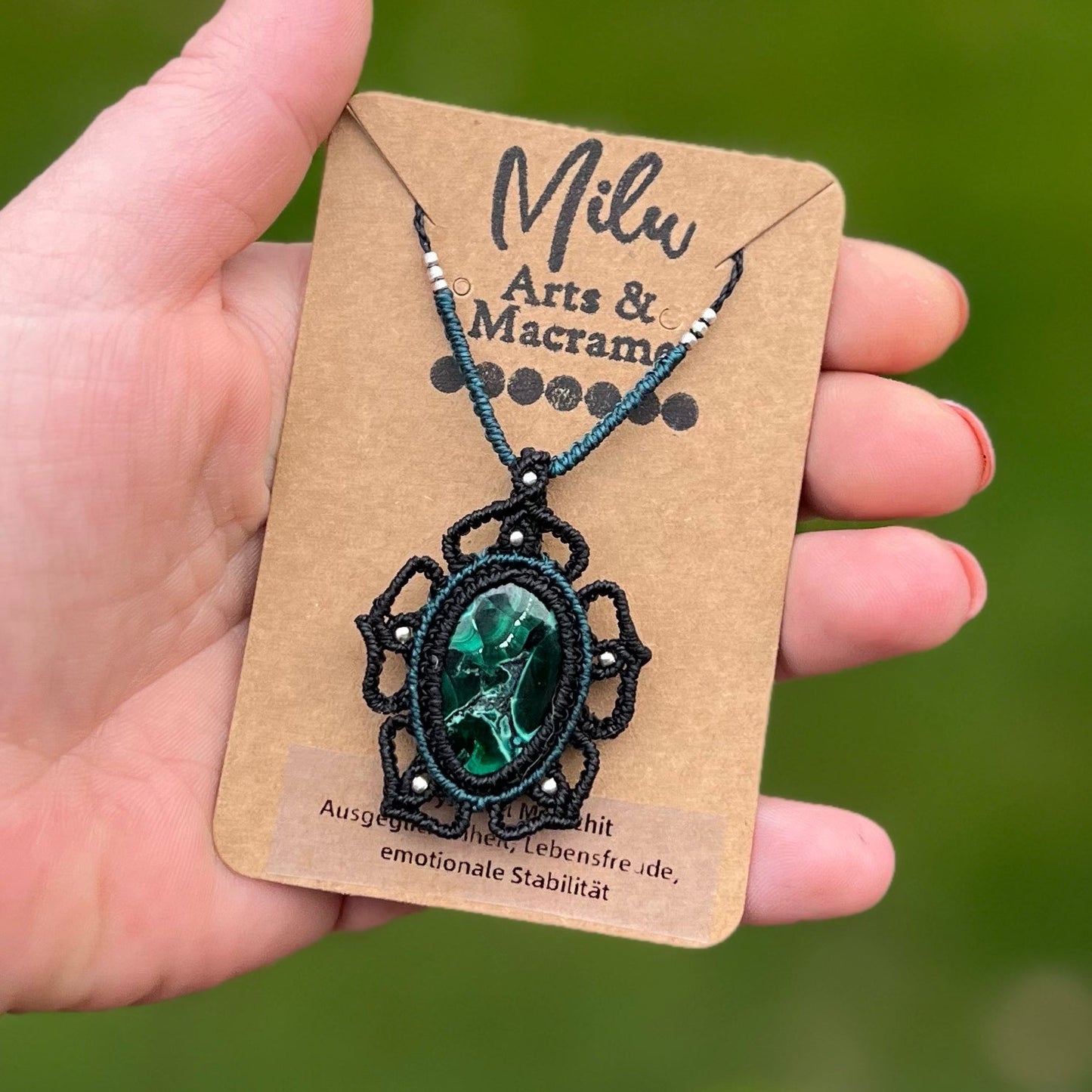 Chrysokoll Malachit Kette „Leben“ Milu Arts and Macrame