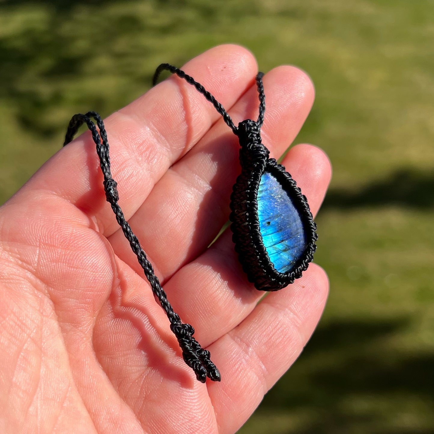 Labradorit Kette SIMPLICITY schwarz in Tropfenform