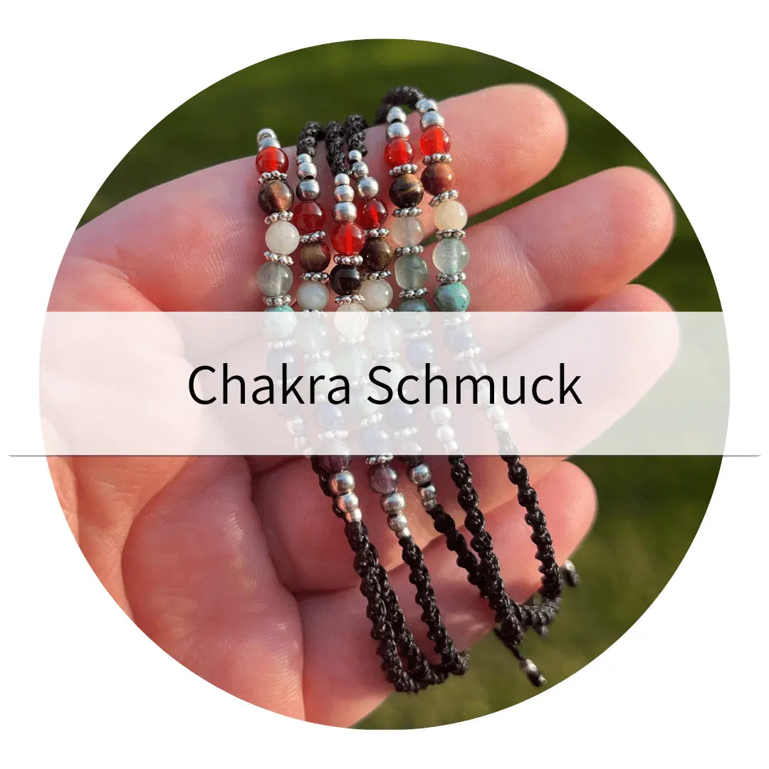 Chakra Schmuck mit echten Steinen von Milu Arts and Macrame