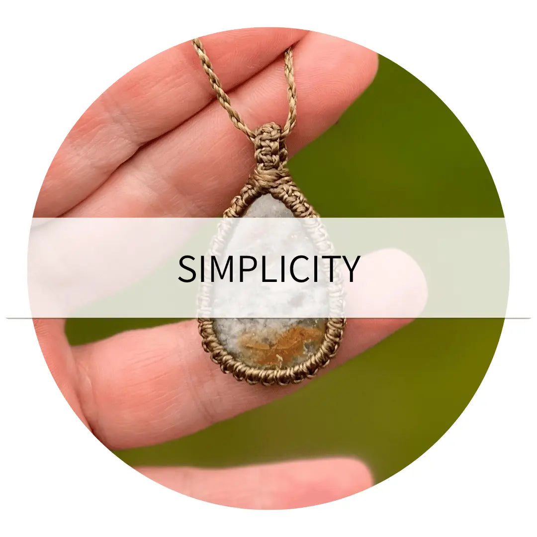 Makramee Schmuck mit Edelsteinen SIMPLICITY Kollektion 