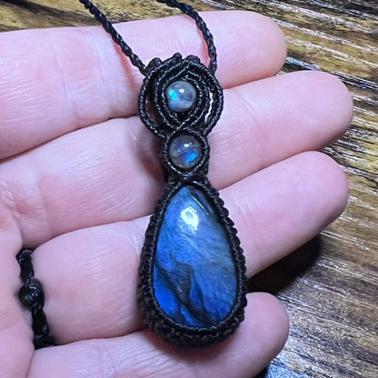 Labradorit Kette mystisch Milu Arts and Macrame