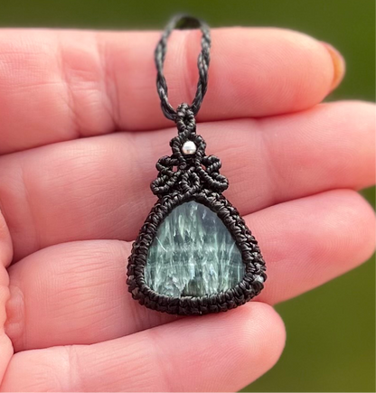 Seraphinit Kette MIRACLE BLISS Milu Arts and Macrame