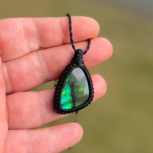 Ammolit grüner Schimmer Kette SIMPLICITY schwarz