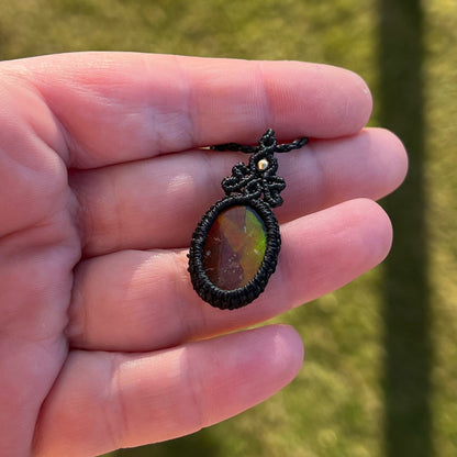 Ammolit Kette MIRACLE BLISS Milu Arts and Macrame