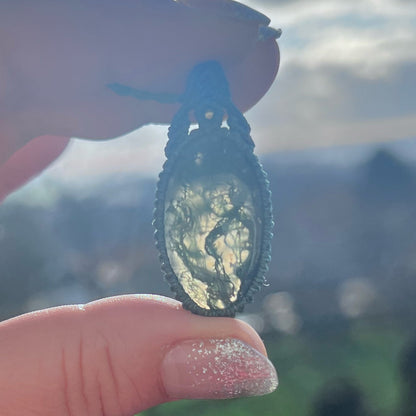 Moosachat Kette dunkelgrün Milu Arts and Macrame