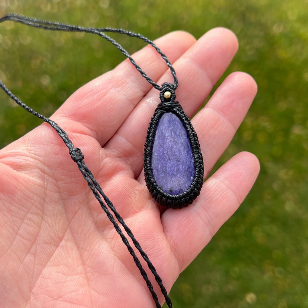 Charoit Kette PURE HARMONY Milu Arts and Macrame