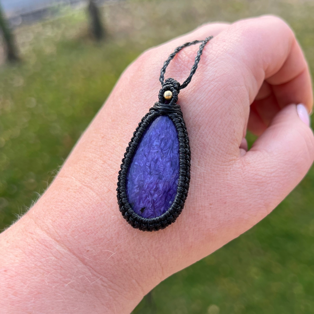 Charoit Kette PURE HARMONY Milu Arts and Macrame