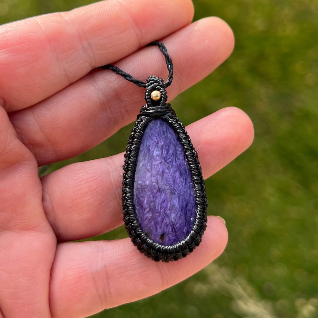 Charoit Kette PURE HARMONY Milu Arts and Macrame