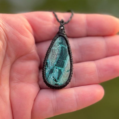 Chrysokoll Malachit Kette groß Milu Arts and Macrame