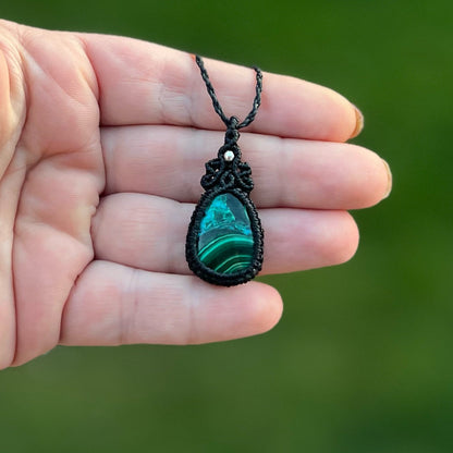 Chrysokoll Malachit Kette MIRACLE BLISS Tropfen Milu Arts and Macrame