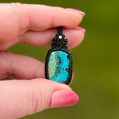 Chrysokoll Malachit Kette MIRACLE BLISS schwarz Milu Arts and Macrame