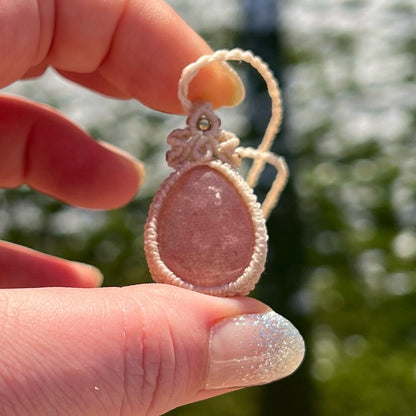 Erdbeerquarz Kette MIRACLE BLISS Milu Arts and Macrame