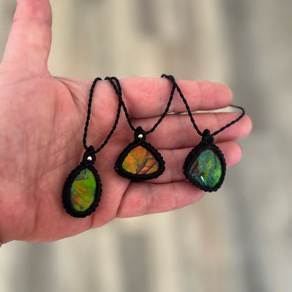 Ammolit Kette handgemacht Milu Arts and Macrame