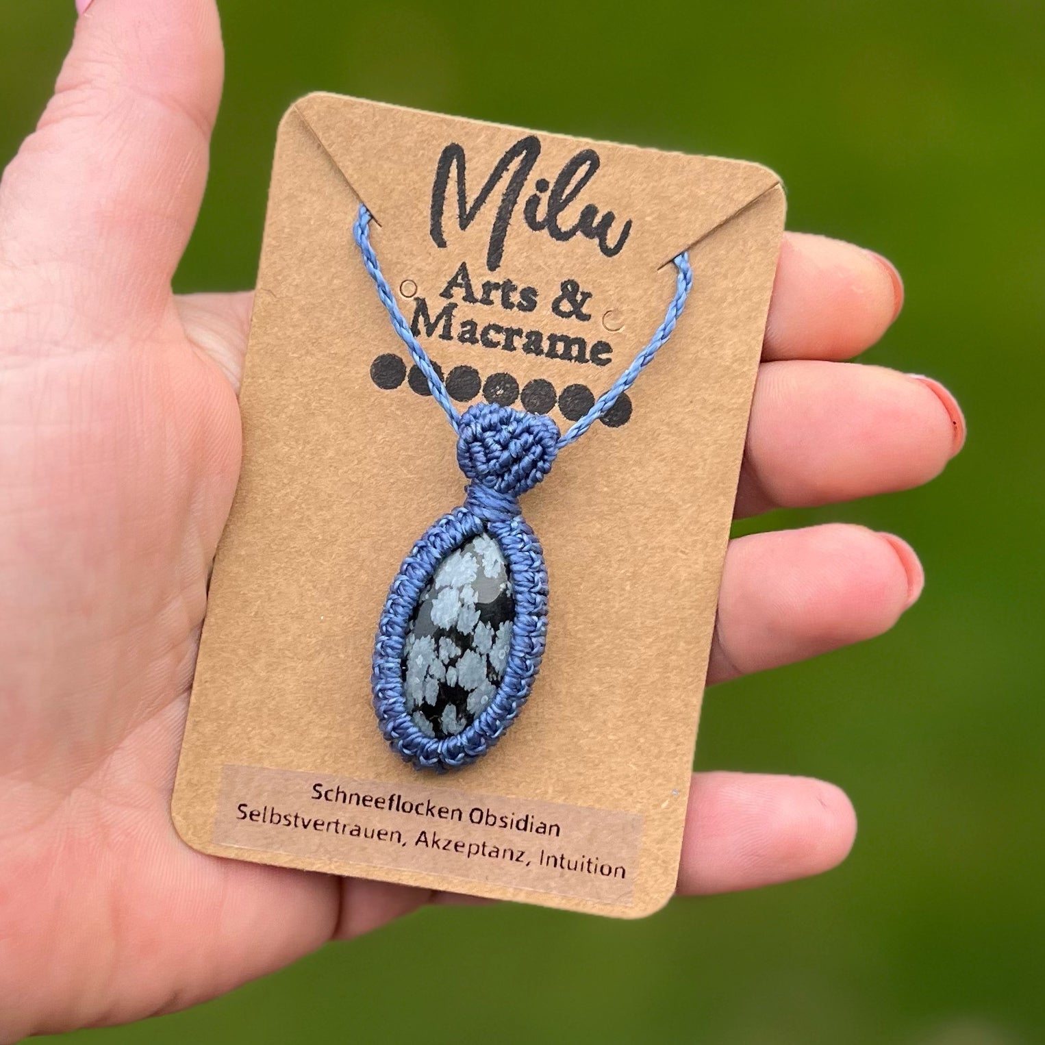 Schneeflocken Obsidian Kette Milu Arts and Macrame