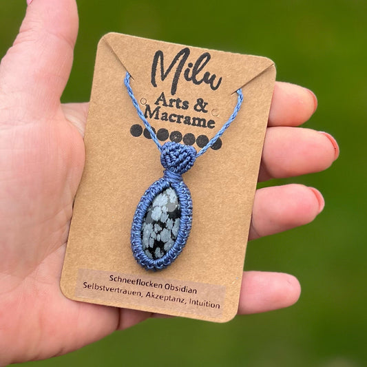 Schneeflocken Obsidian Kette Milu Arts and Macrame