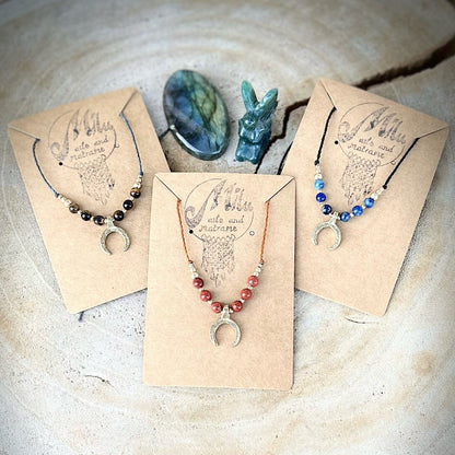 Filigrane Kraftkette Mond Milu Arts and Macrame