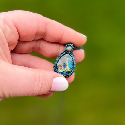 Labradorit Kette mit Steinperle Milu Arts and Macrame