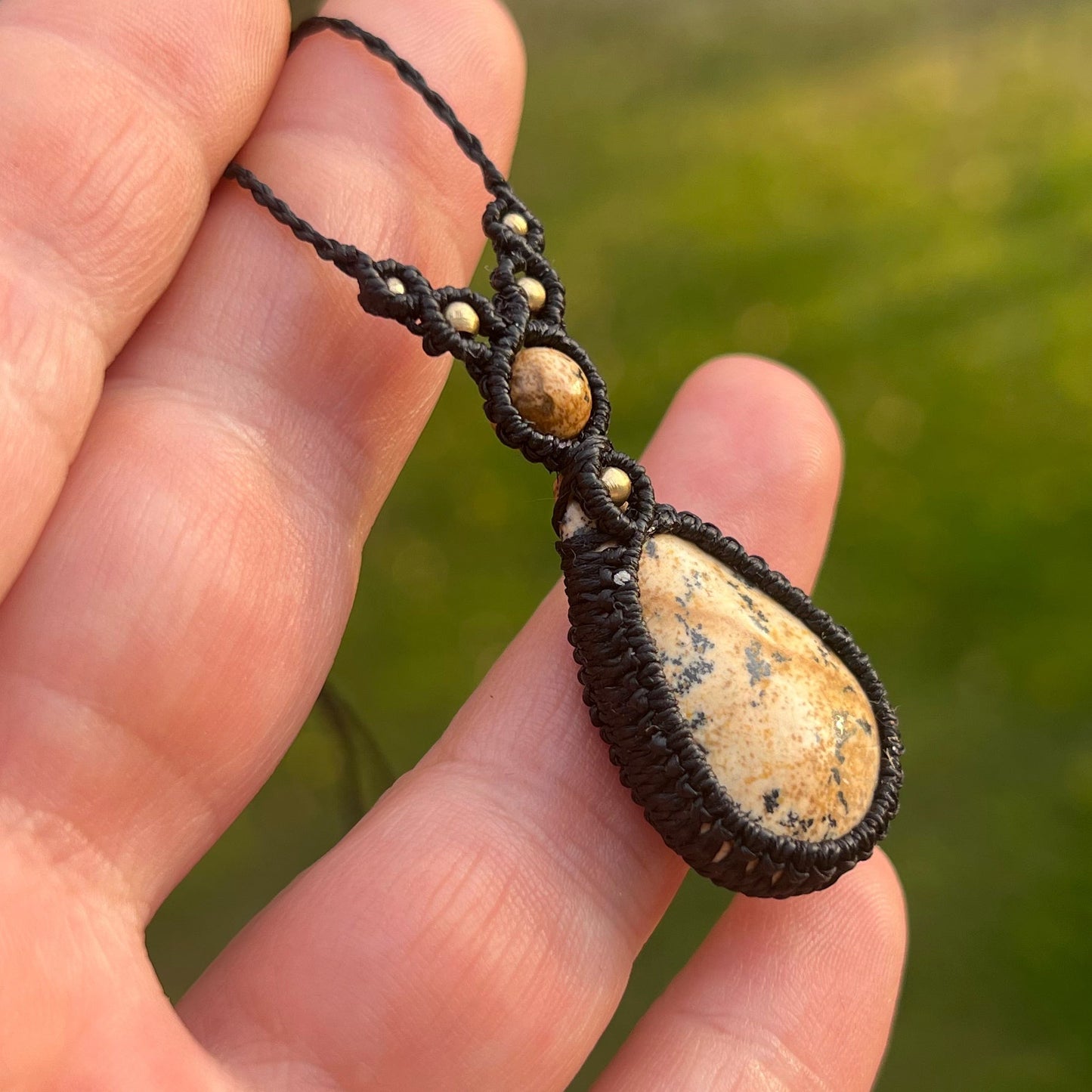 Landschaftsjaspis Kette handgemacht Milu Arts and Macrame