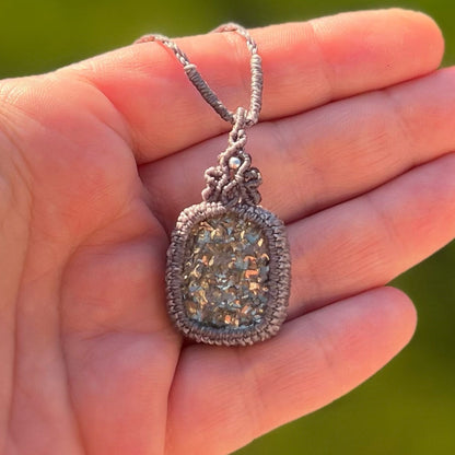 Pyrit Kette MIRACLE BLISS Milu Arts and Macrame