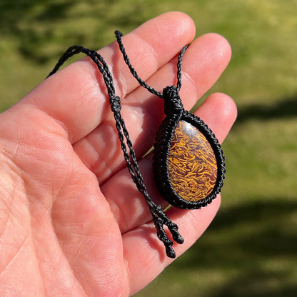 Mariam Jaspis Kette SIMPLICITY schwarz Milu Arts and Macrame