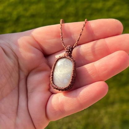 Mondstein Kette SIMPLICITY braun Milu Arts and Macrame