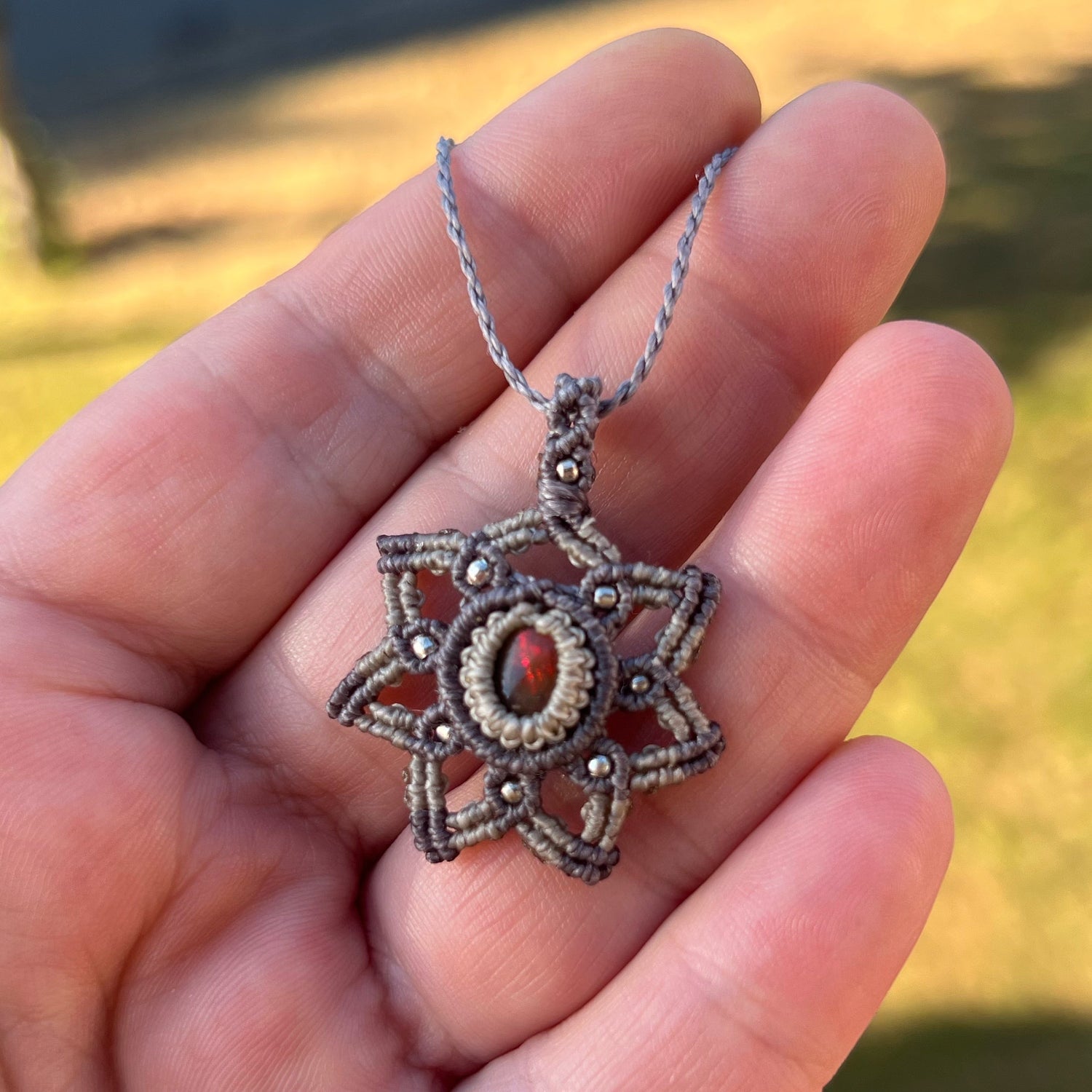 Opal Kette STARFISH Milu Arts and Macrame