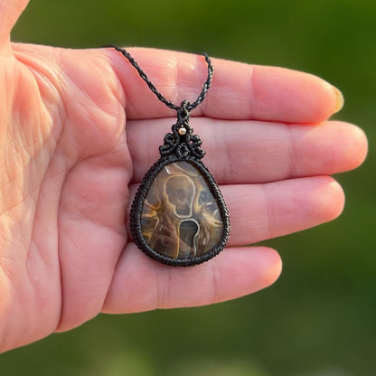 Pflaumen Achat Kette MIRACLE BLISS Milu Arts and Macrame