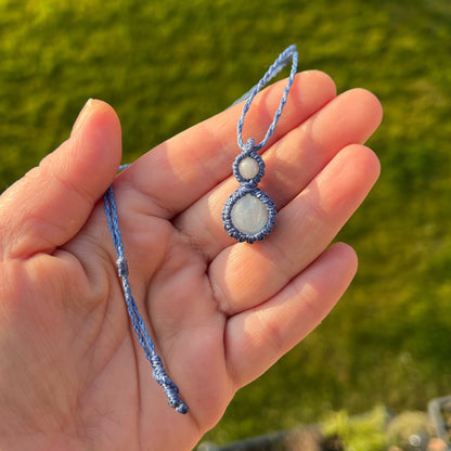 Regenbogen Mondstein Kette SIMPLICITY Milu Arts and Macrame