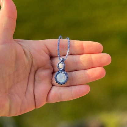 Regenbogen Mondstein Kette SIMPLICITY Milu Arts and Macrame