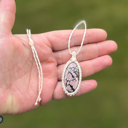 Rhodonit Kette SIMPLICITY Milu Arts and Macrame