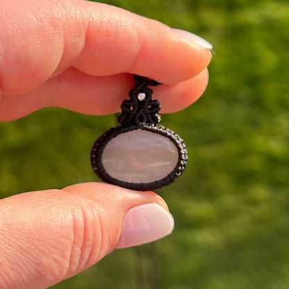 Rosenquarz Kette MIRACLE BLISS Milu Arts and Macrame