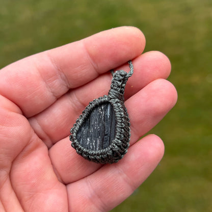 Schwarze Turmalin Kette SIMPLICITY Milu Arts and Macrame