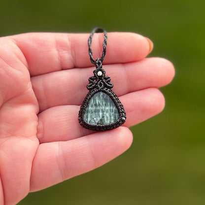 Seraphinit Kette MIRACLE BLISS Milu Arts and Macrame