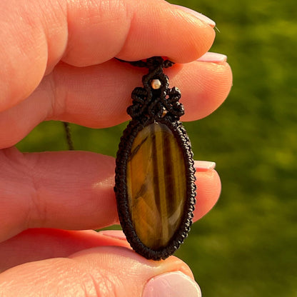 Tigerauge Stein Kette MIRACLE BLISS Milu Arts and Macrame