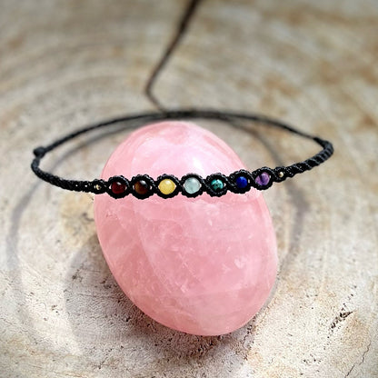 Verspieltes Chakra Fußkettchen Milu Arts and Macrame