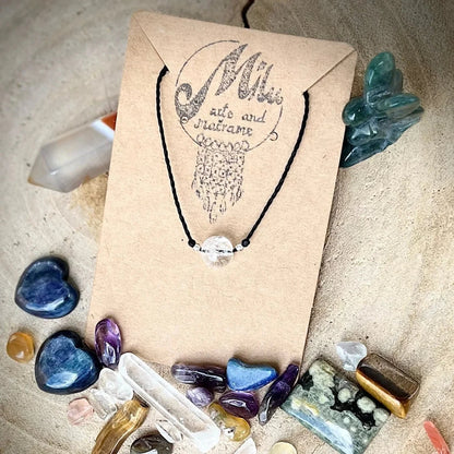 Filigrane Kraftkette Bergkristall Milu Arts and Macrame