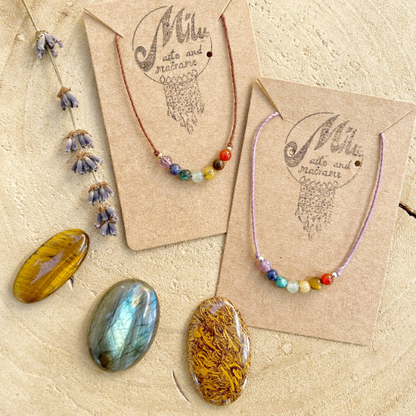 Chakra Kette in deiner Wunschfarbe Milu Arts and Macrame