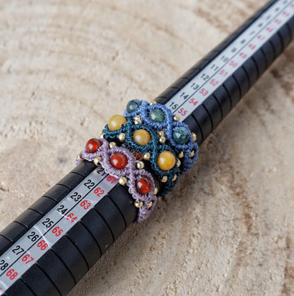 Makramee Ring mit drei Kraftsteinen Milu Arts and Macrame