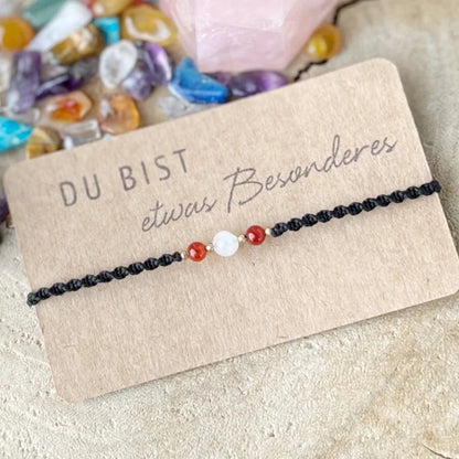 Regenbogen Mondstein Armband mit Karneol Milu Arts and Macrame