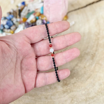 Regenbogen Mondstein Armband mit Karneol Milu Arts and Macrame