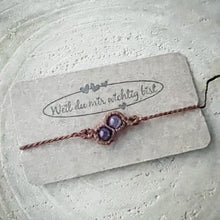 Lade das Bild in den Galerie-Viewer, Makramee Armband doppelte Amethystpower
