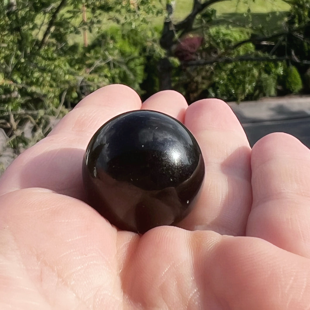 Obsidian Kugel