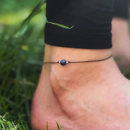 Zartes Fußkettchen Lapislazuli Milu Arts and Macrame